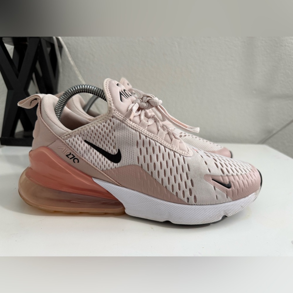 Nike  Air Max 27 Women's Athletic Shoes in Pink and White - Picture 2 of 8